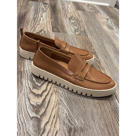 Vionic Uptown Leather Loafer Size 8.5 - Picture 2 of 6